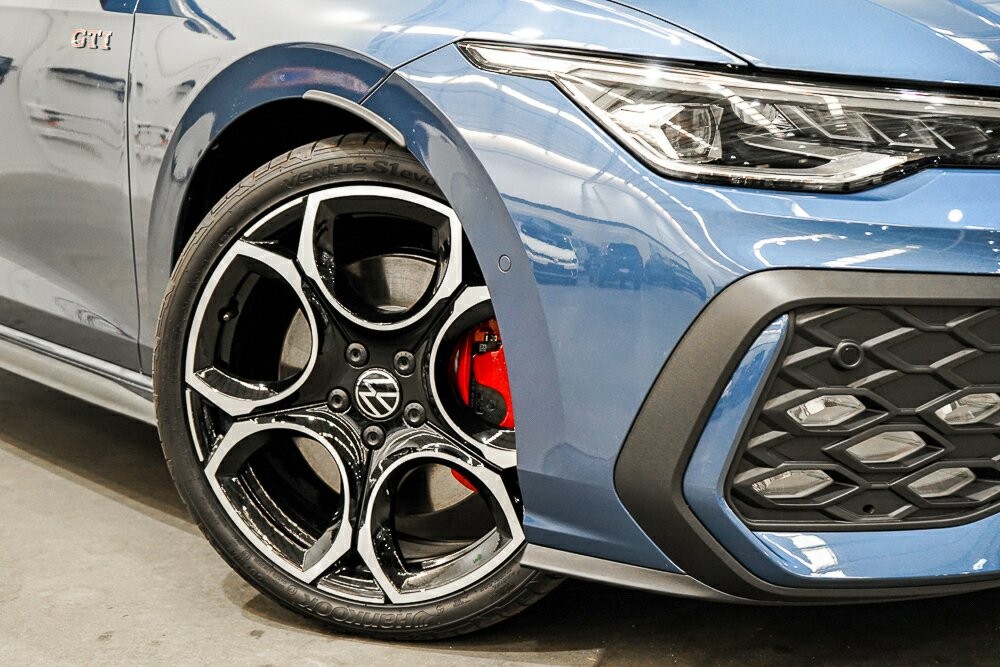 Volkswagen Golf image 2
