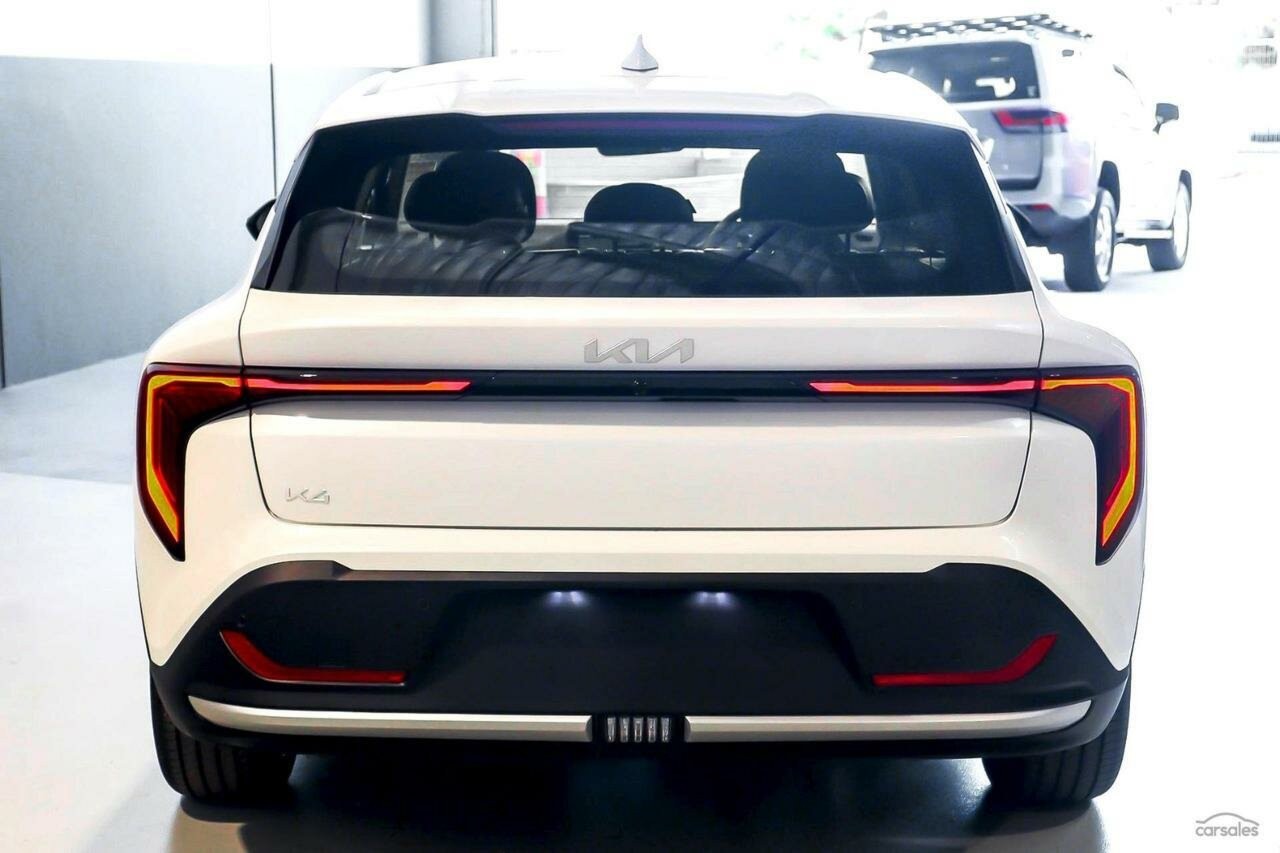 Kia K4 image 3
