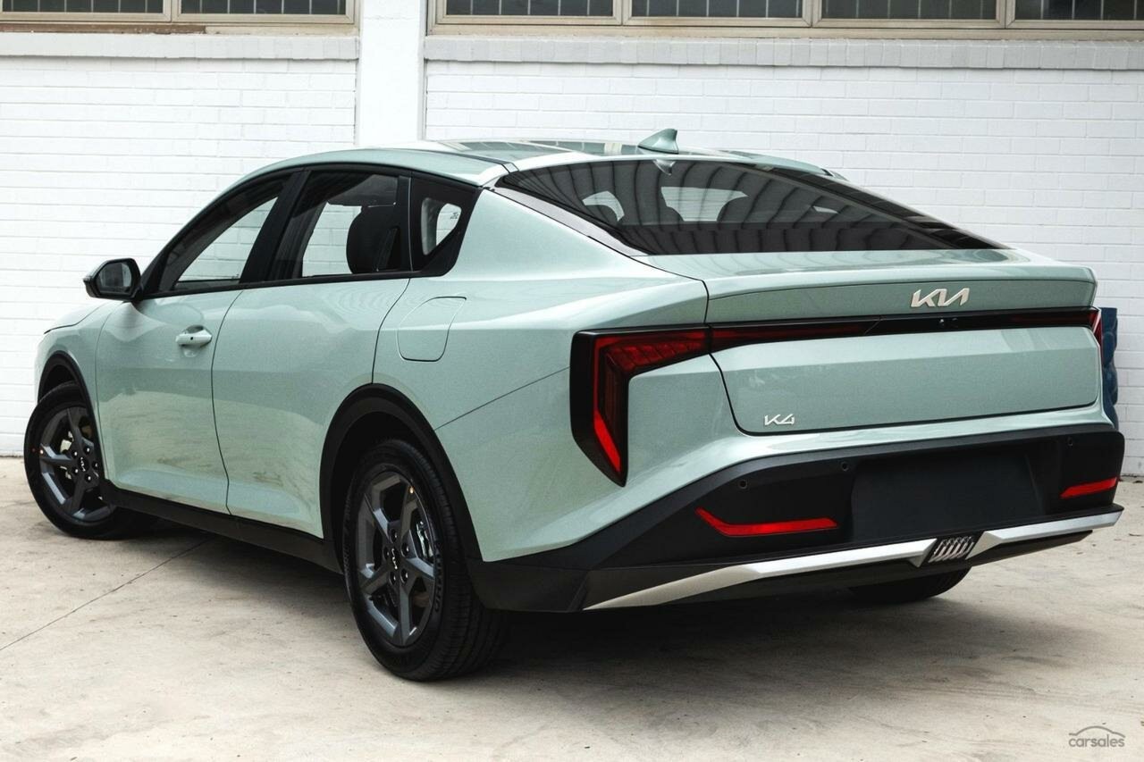 Kia K4 image 4