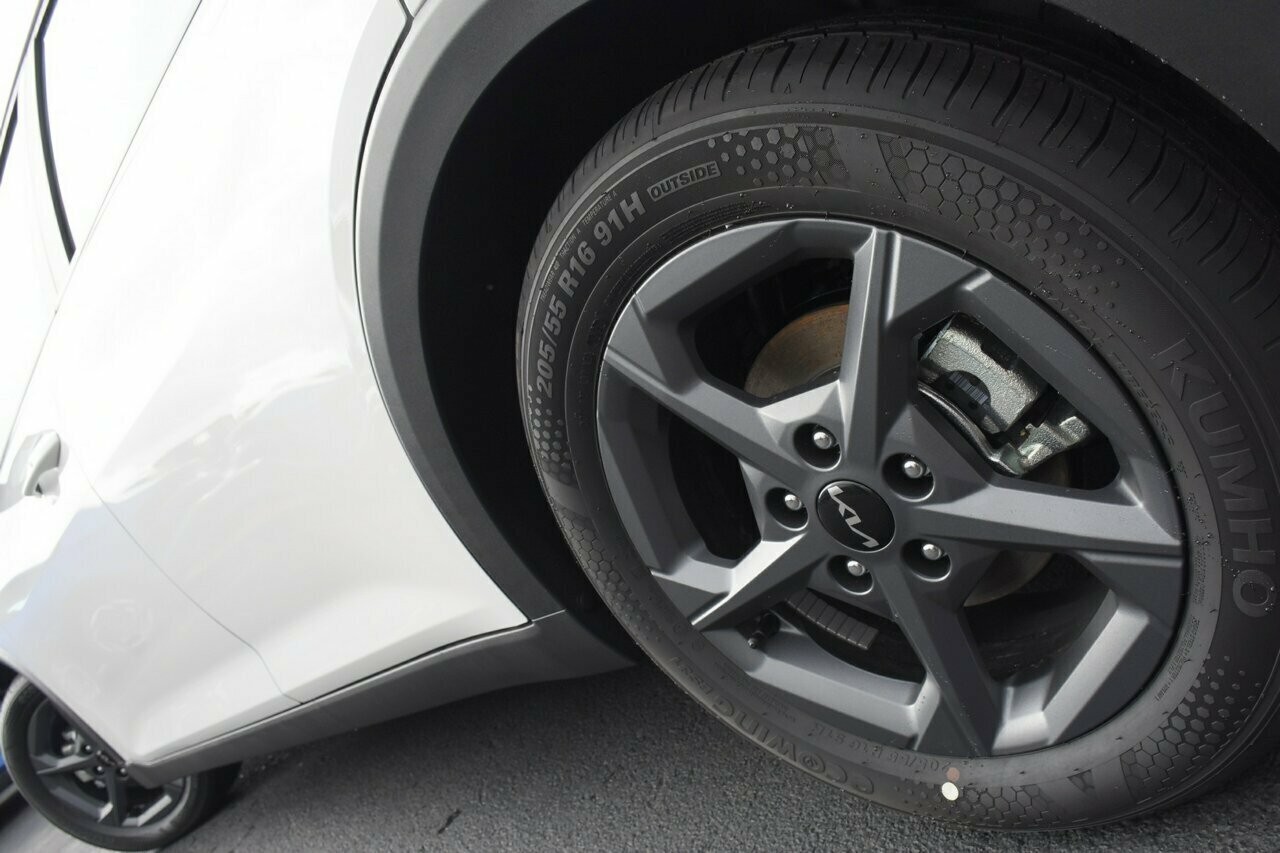Kia K4 image 4