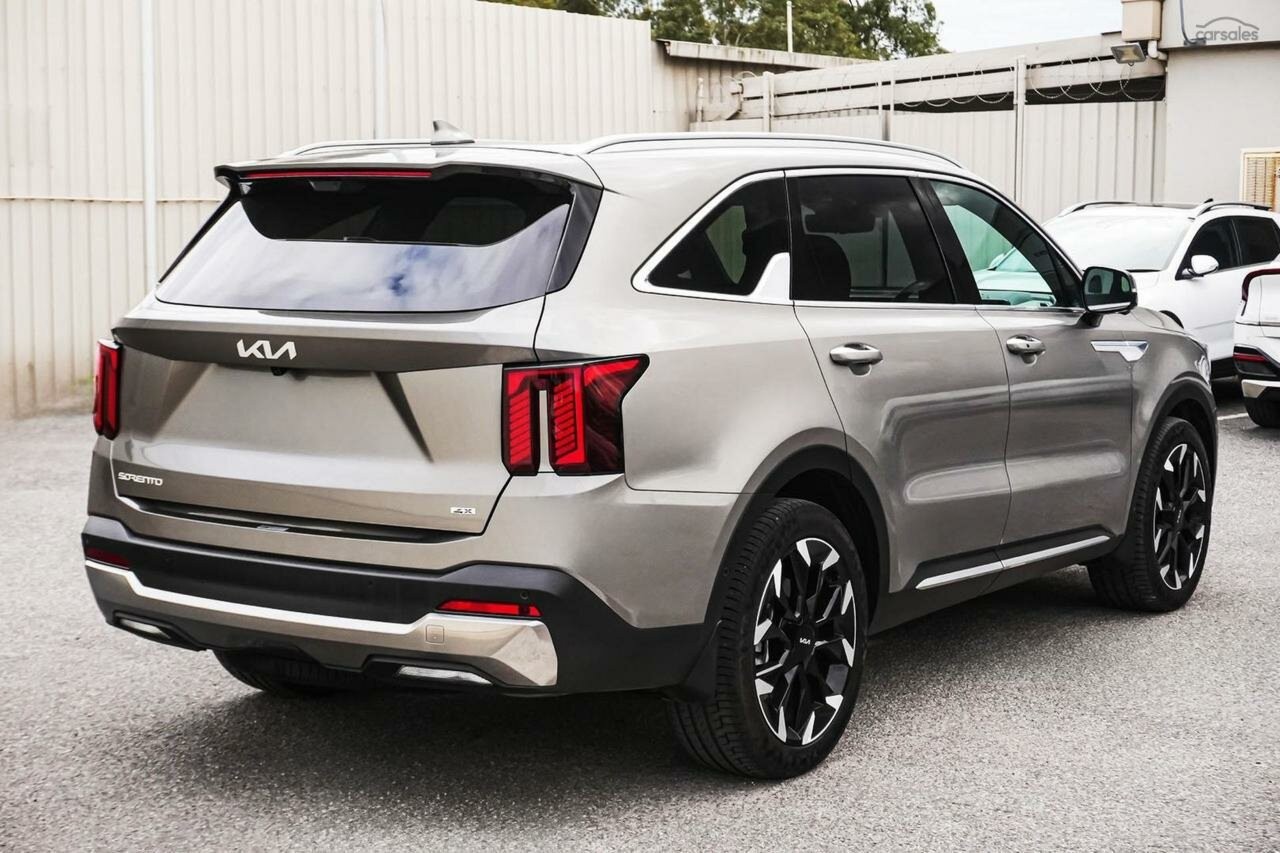 Kia Sorento image 4