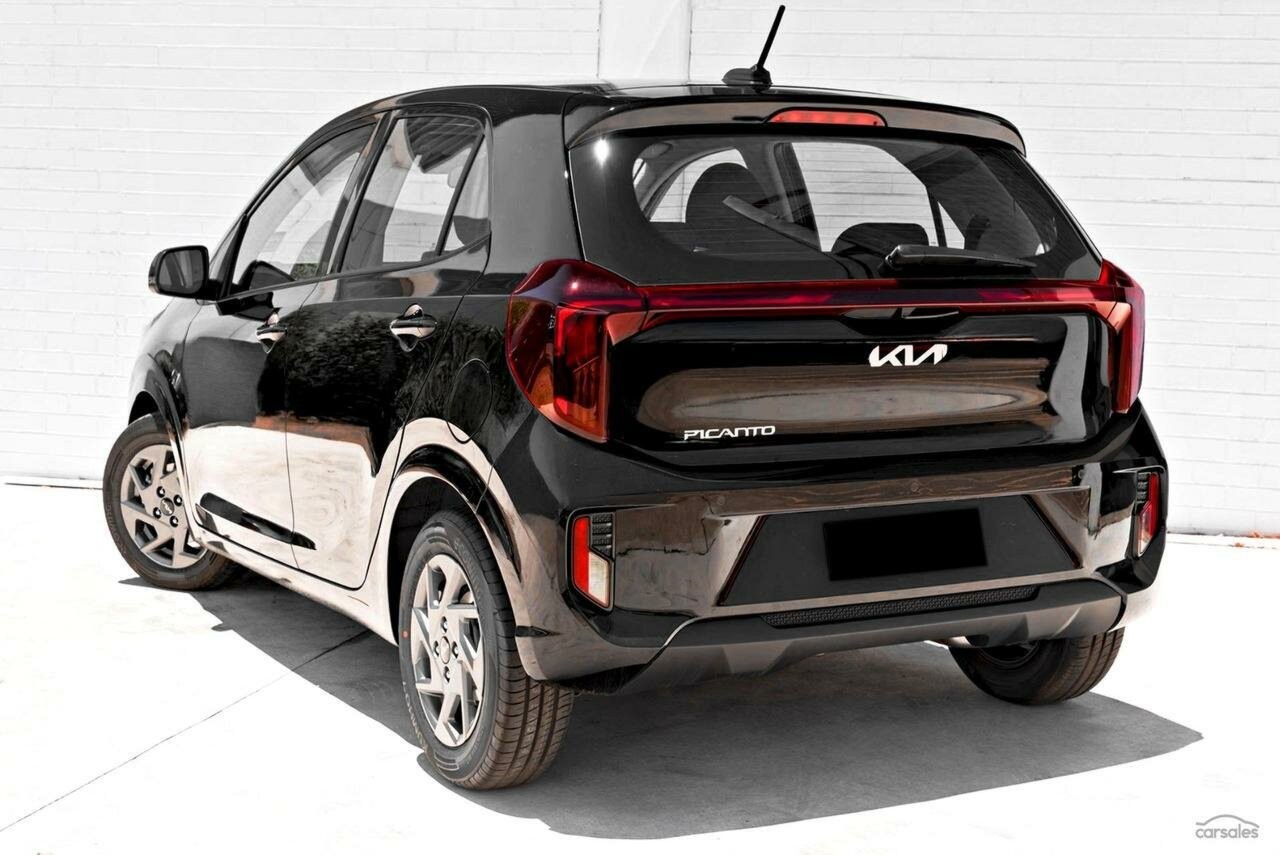 Kia Picanto image 3