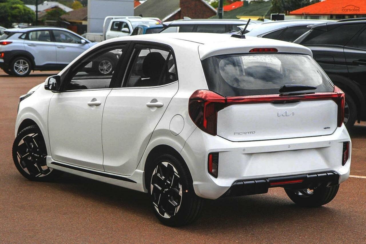 Kia Picanto image 4