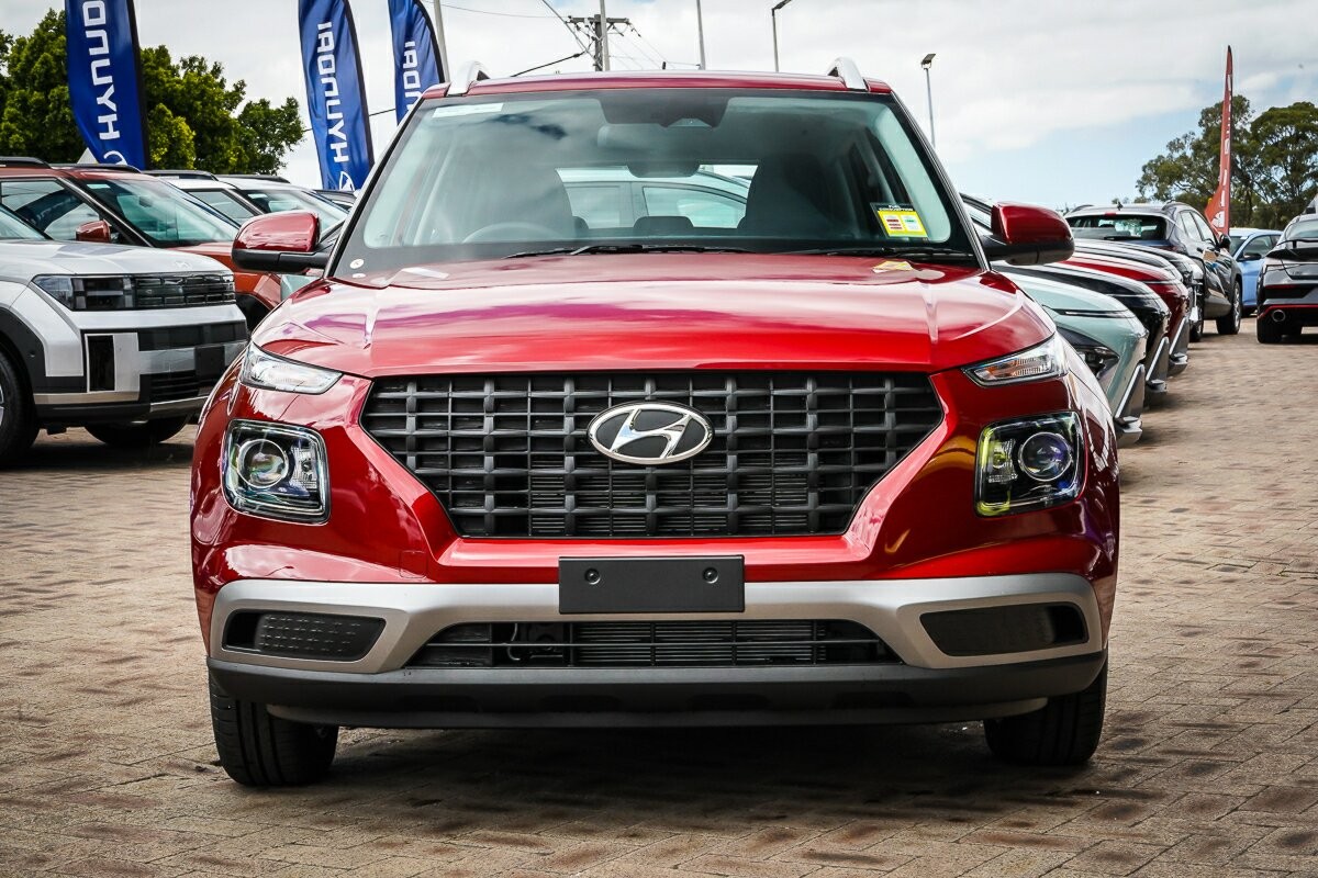 Hyundai Venue image 3
