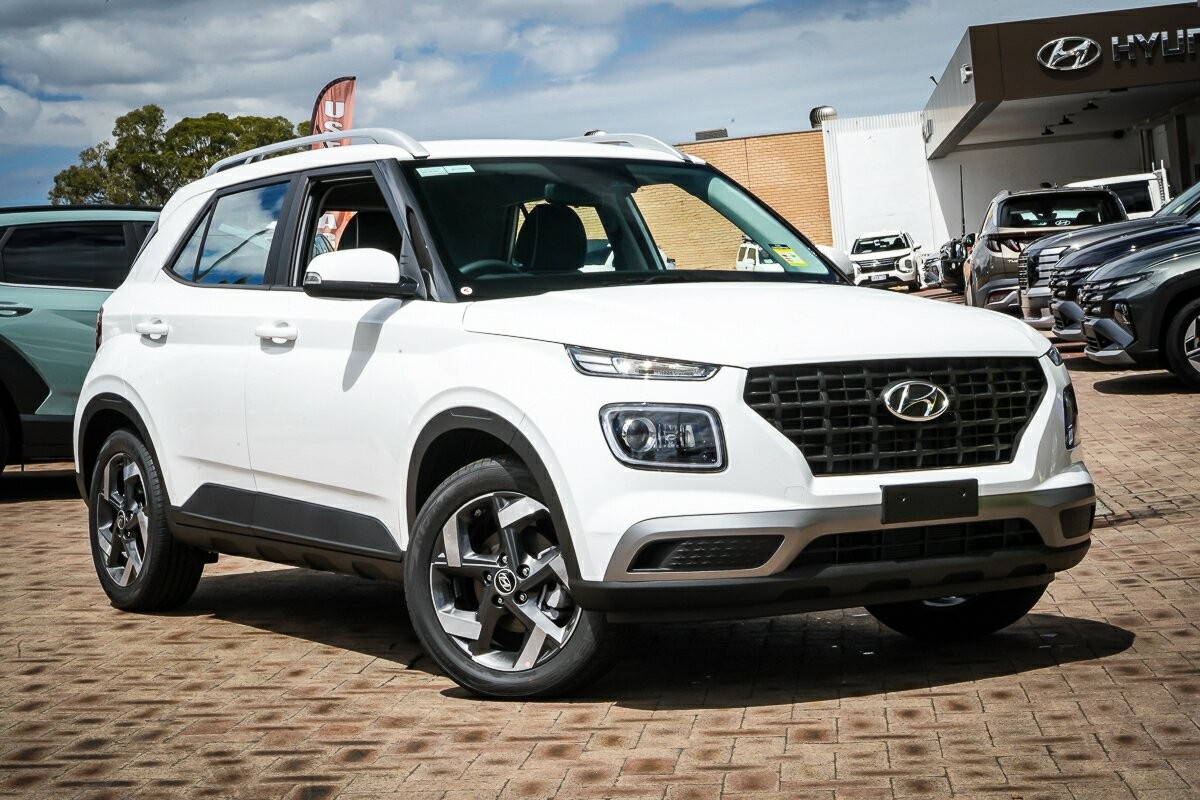 Hyundai Venue image 1