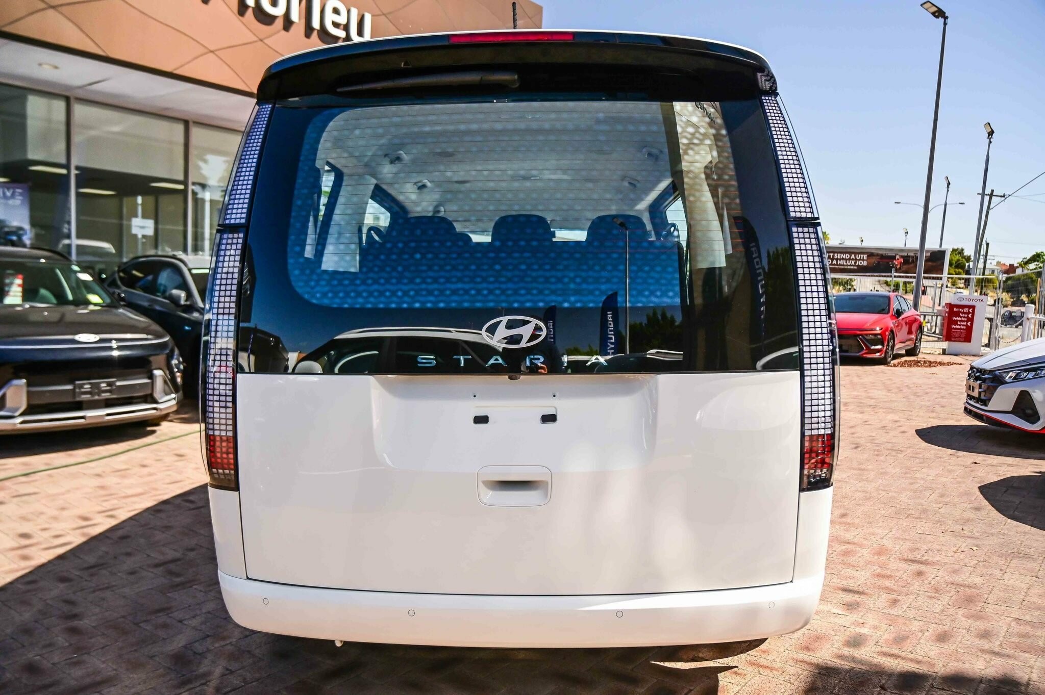 Hyundai Staria image 4