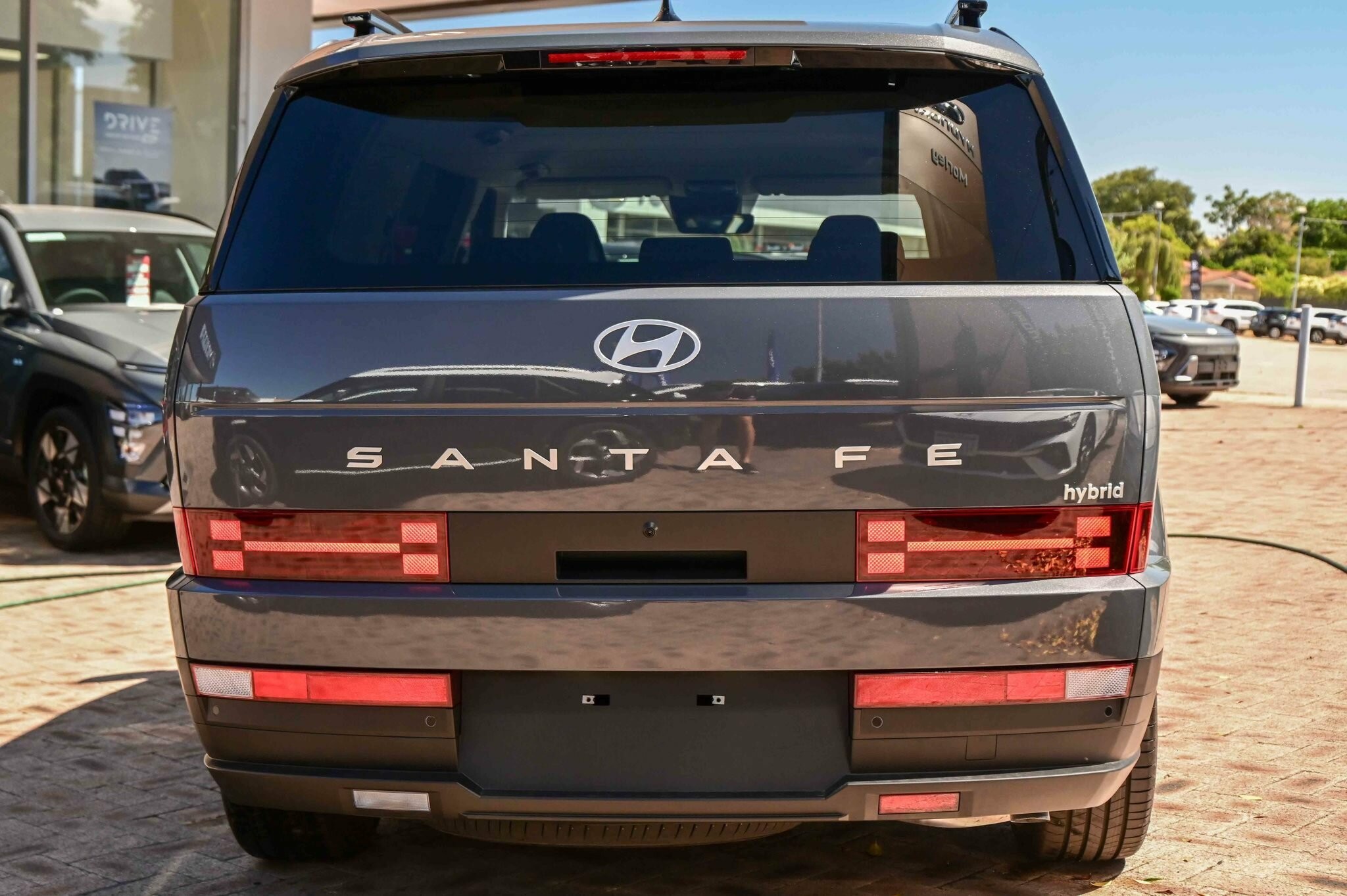 Hyundai Santa Fe image 4