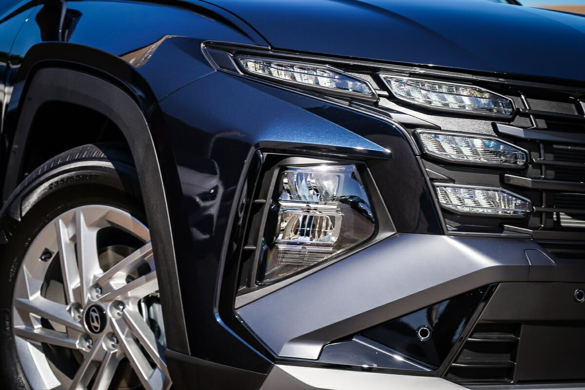 Hyundai Tucson image 2