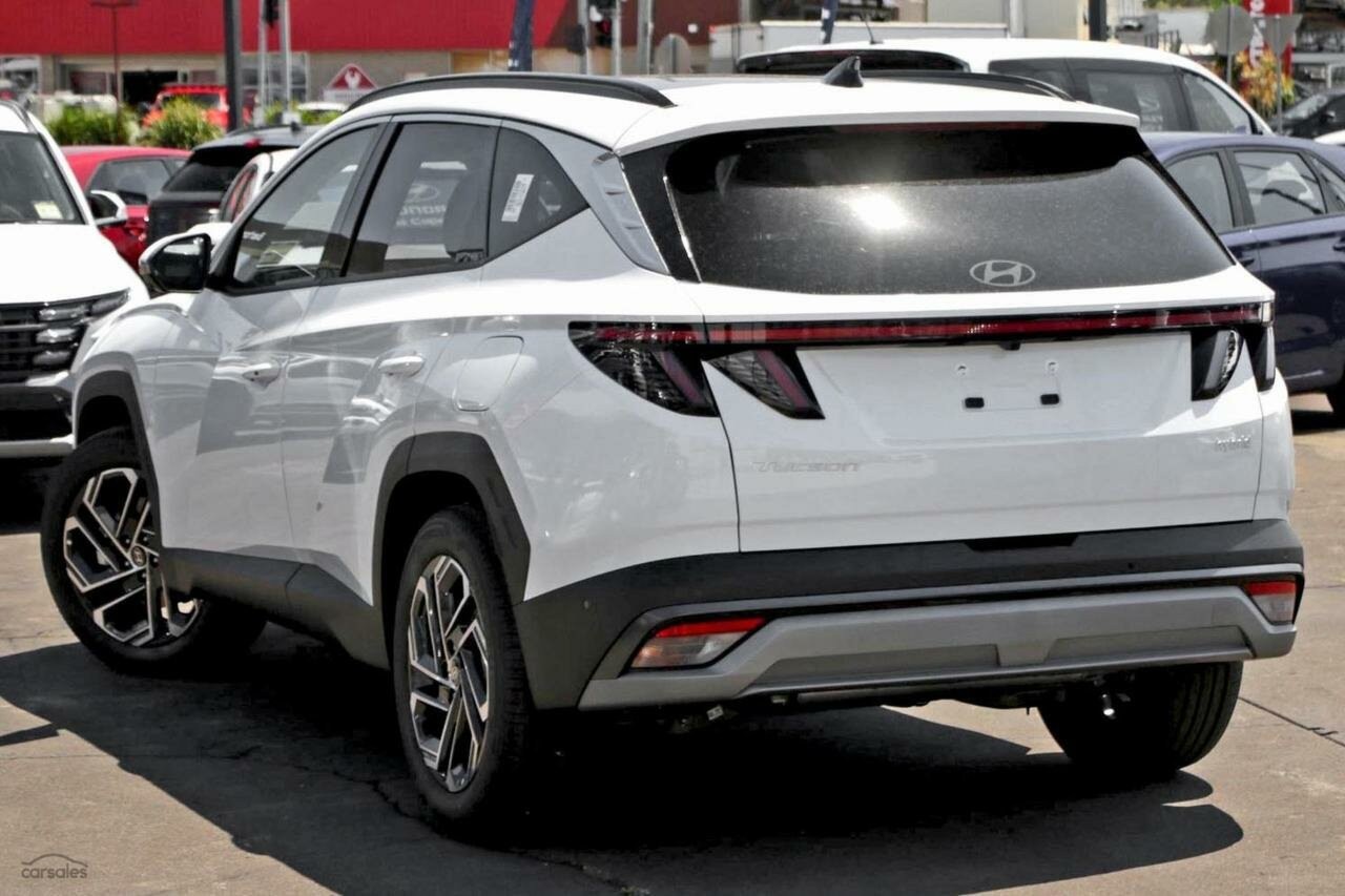 Hyundai Tucson image 3