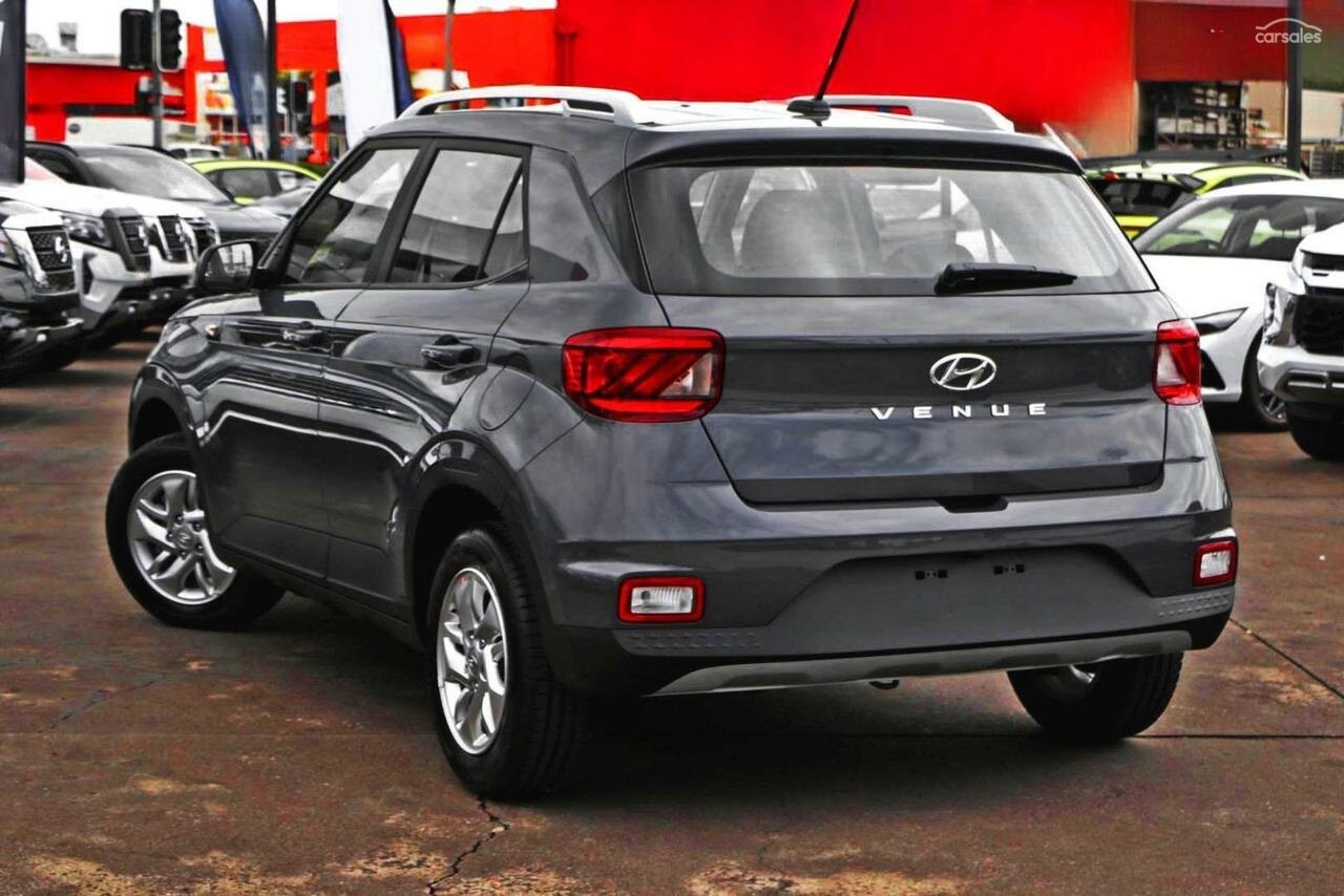 Hyundai Venue image 4