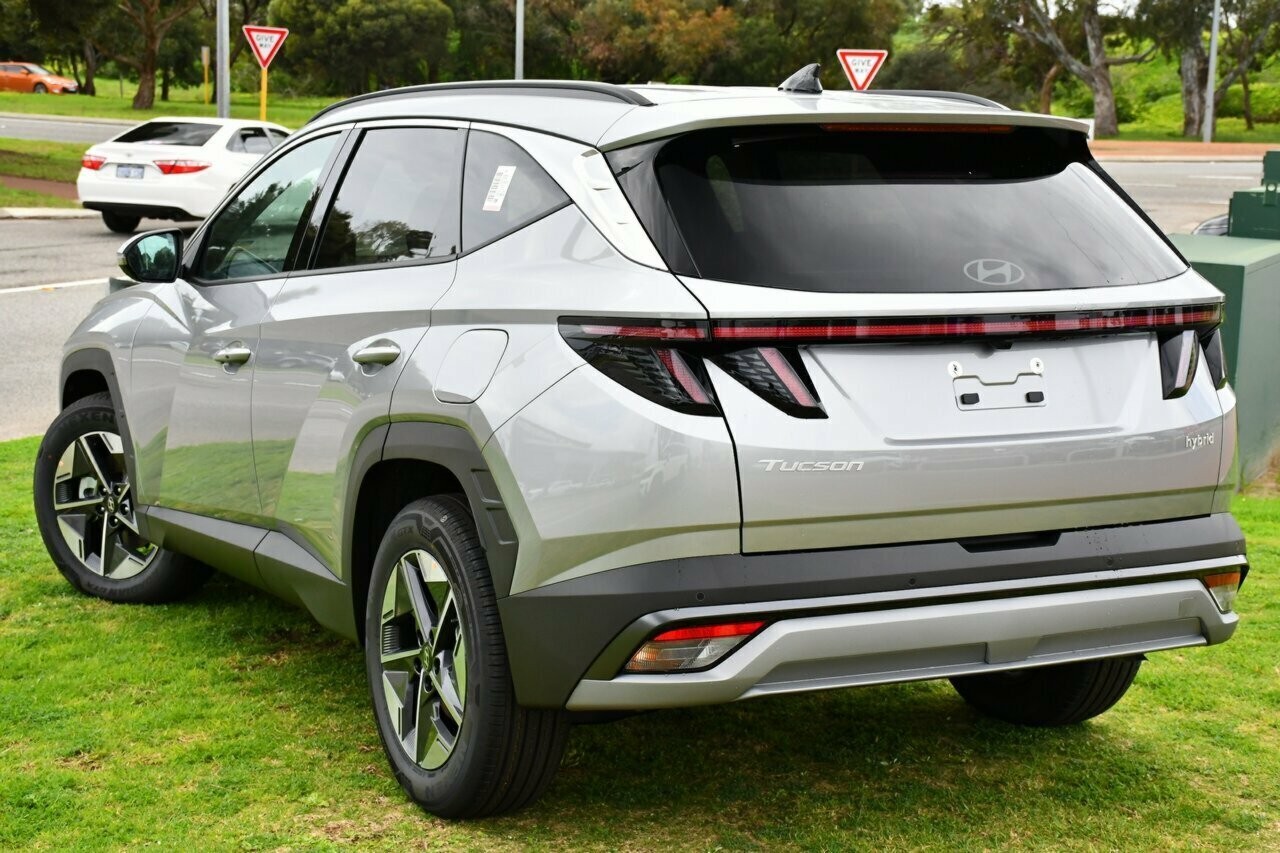 Hyundai Tucson image 3