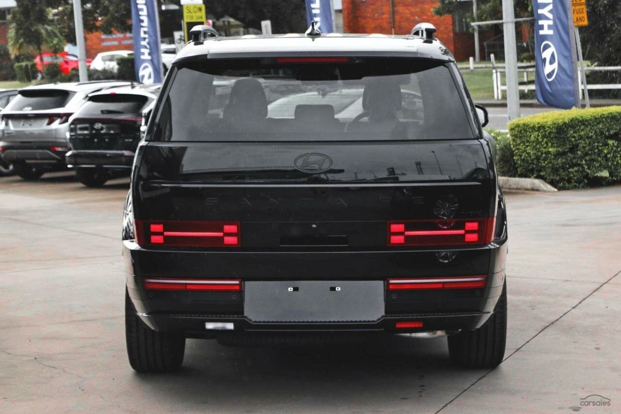 Hyundai Santa Fe image 2