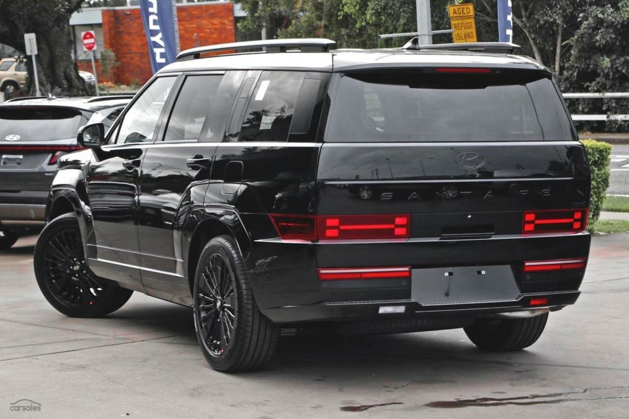 Hyundai Santa Fe image 3