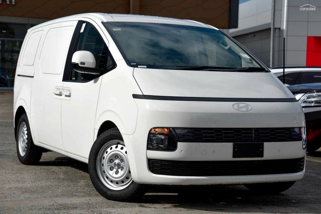 Hyundai Staria Load image 1