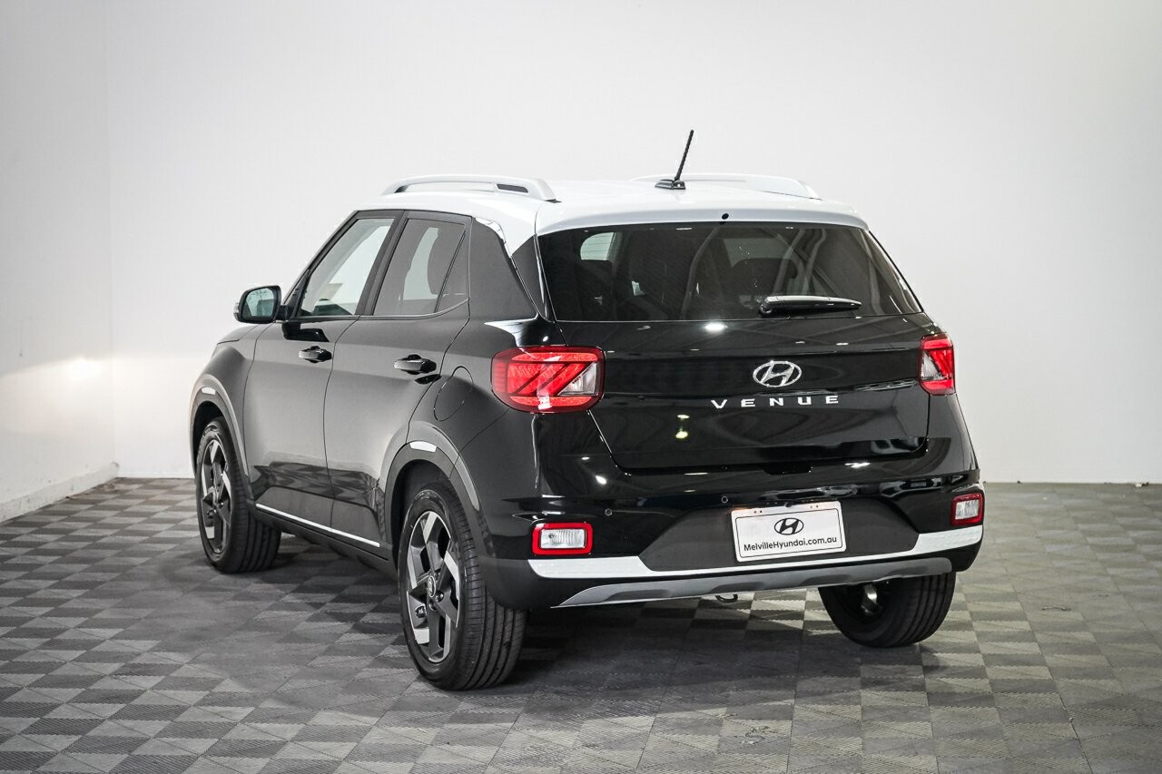 Hyundai Venue image 4