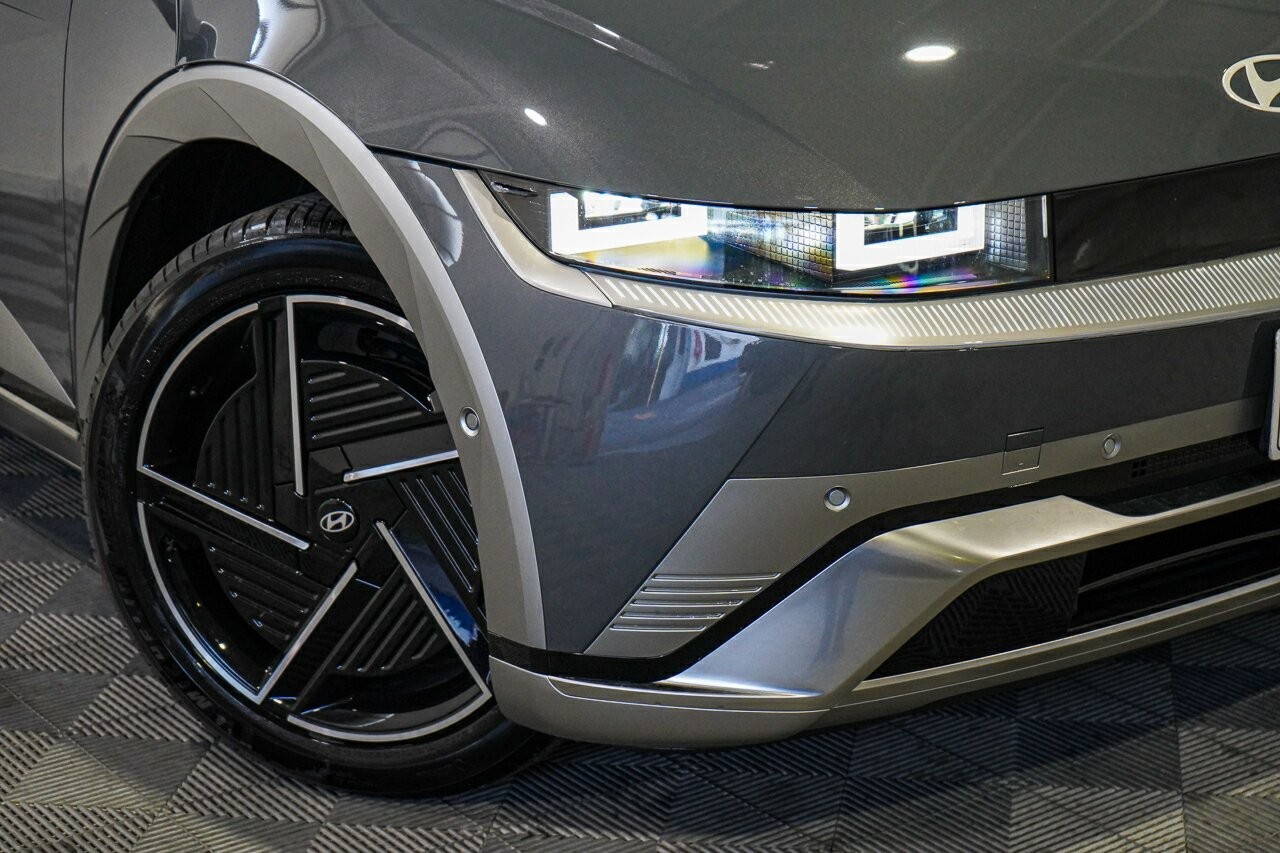 Hyundai Ioniq 5 image 2