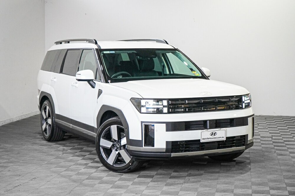 Hyundai Santa Fe image 1