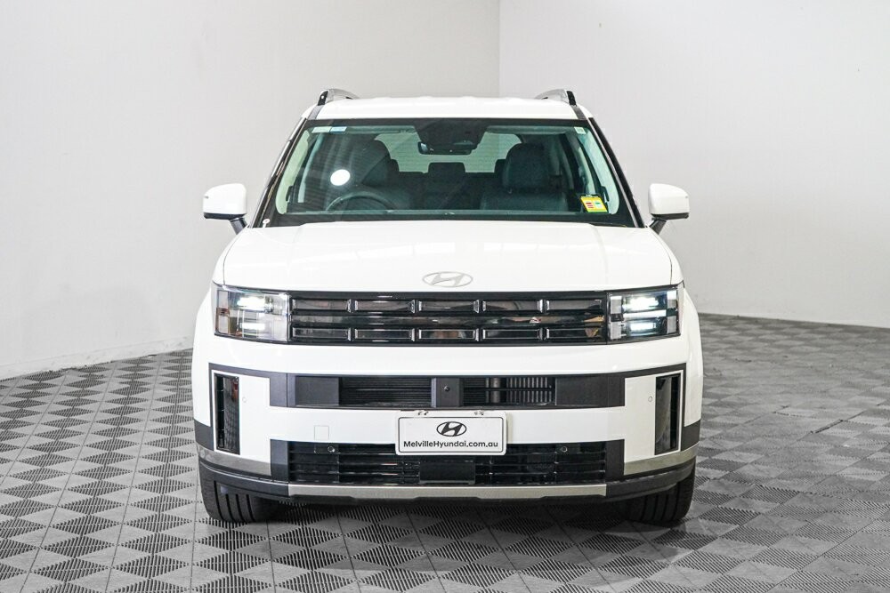 Hyundai Santa Fe image 3