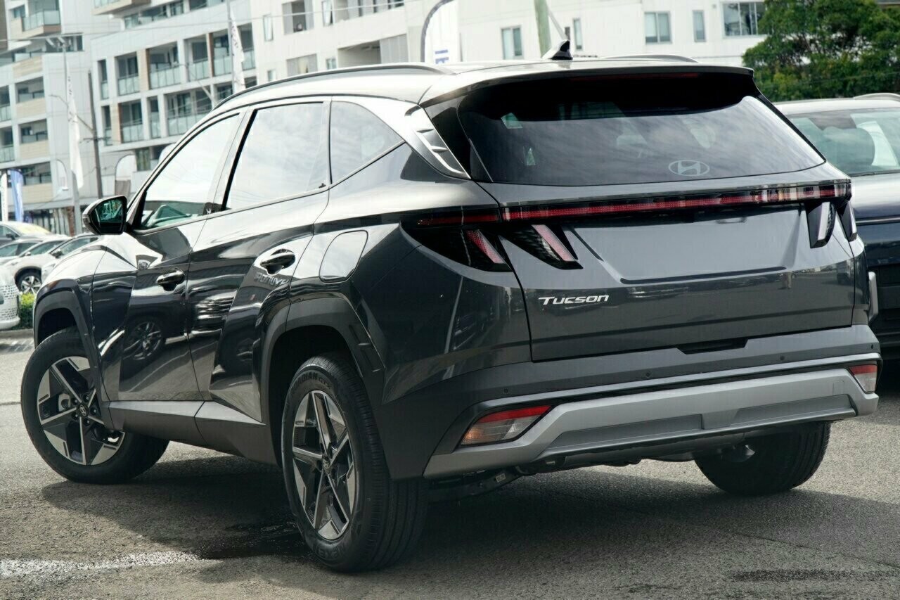 Hyundai Tucson image 3