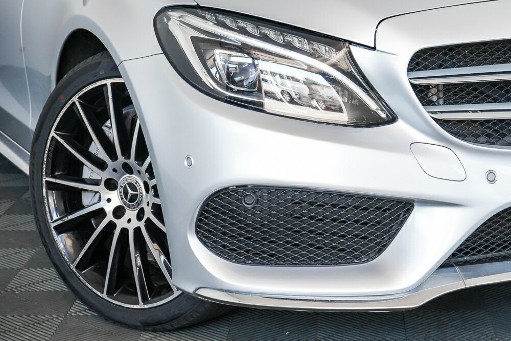 Mercedes Benz C-class image 2