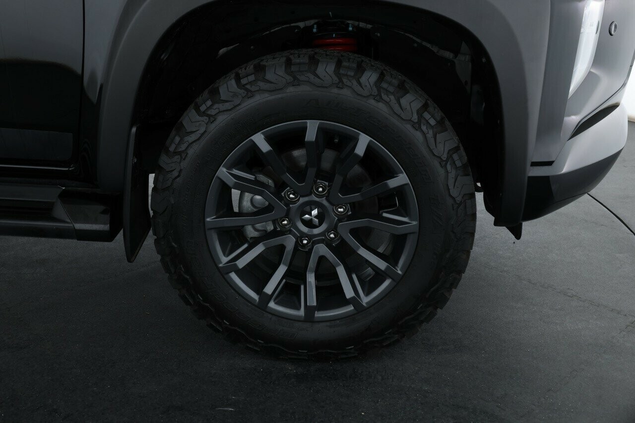 Mitsubishi Triton image 4