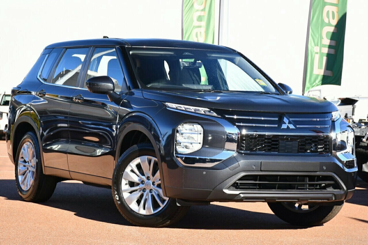 Mitsubishi Outlander image 1