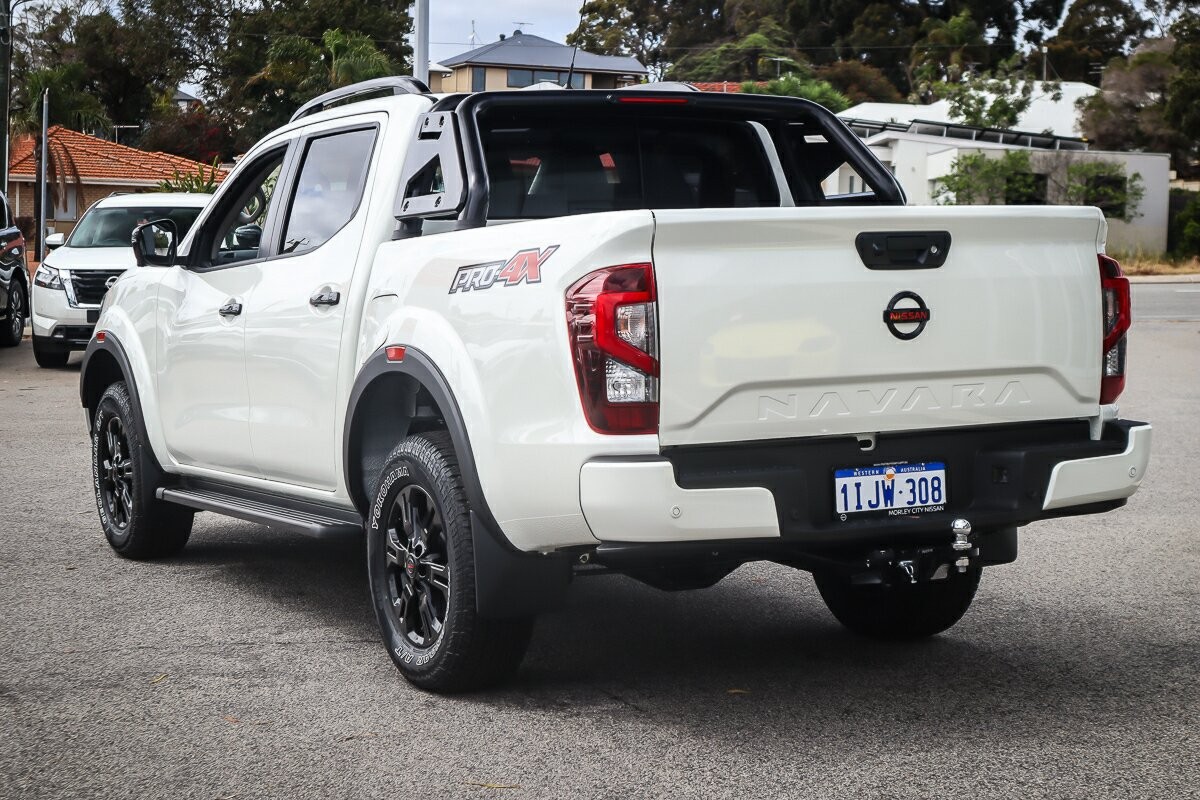 Nissan Navara image 4
