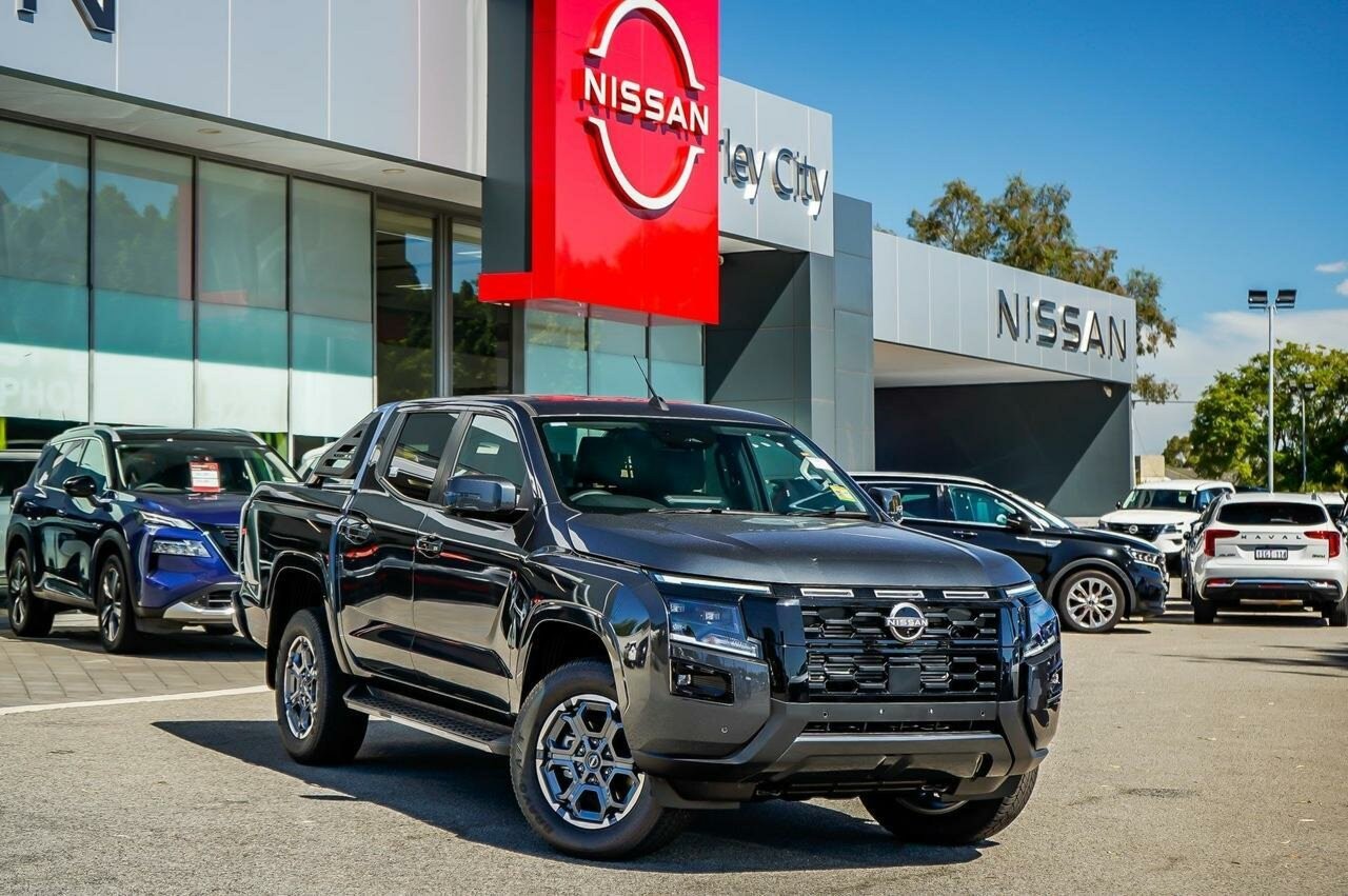 Nissan Navara image 2