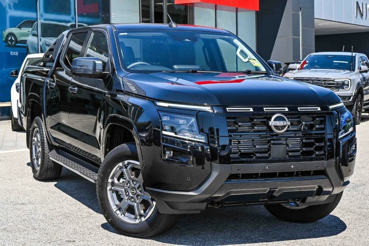 Nissan Navara image 2