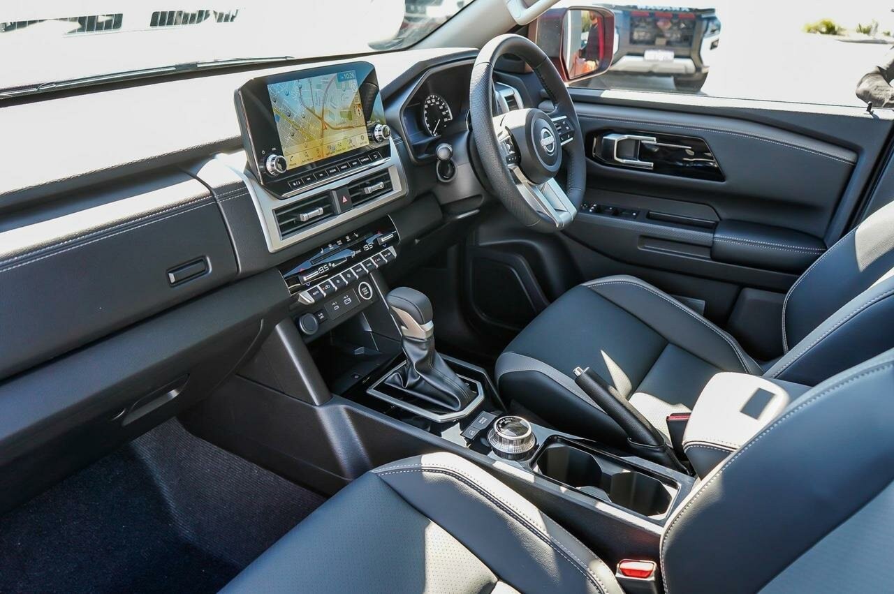 Nissan D27 image 4