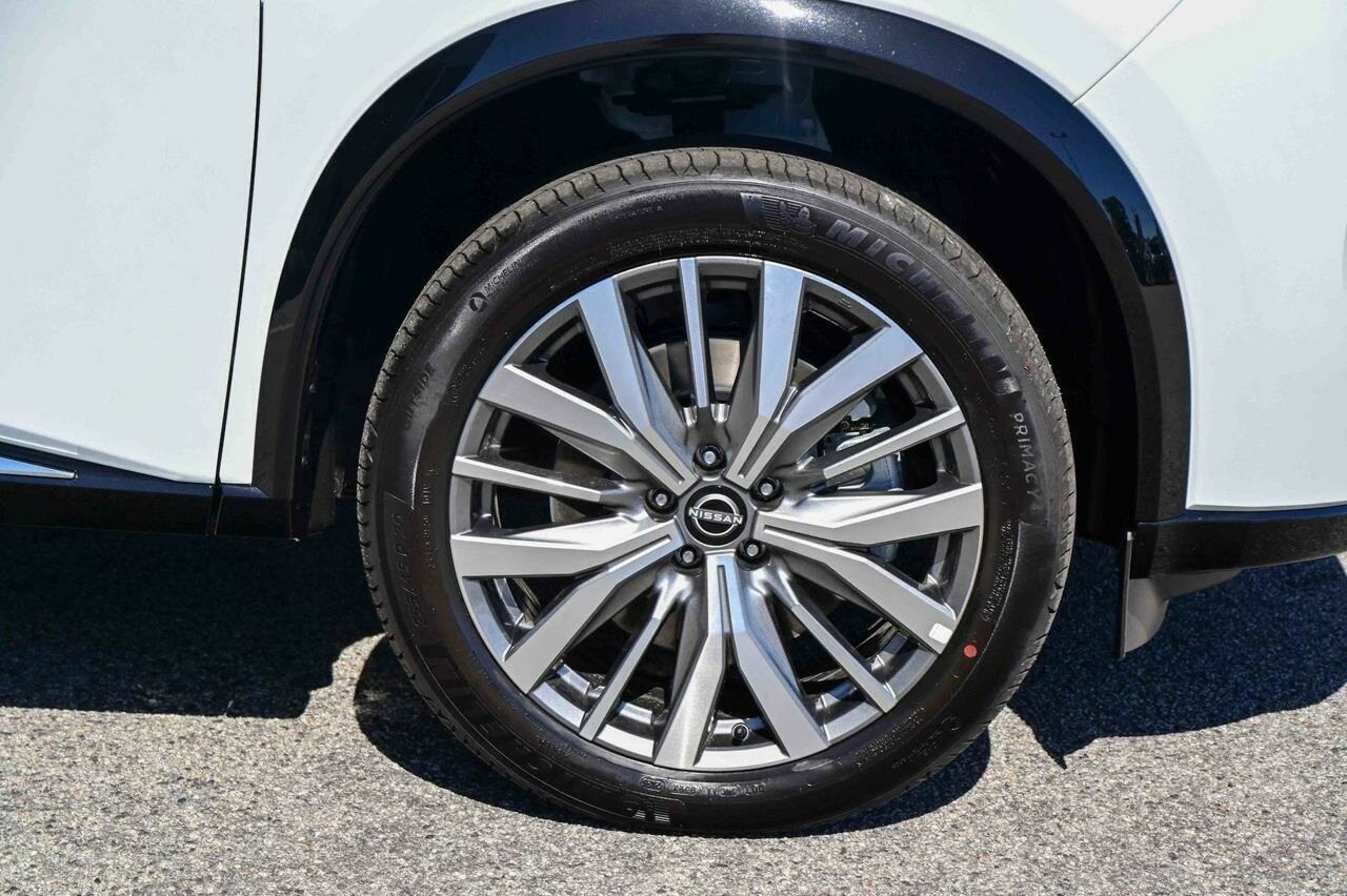 Nissan X-trail image 2