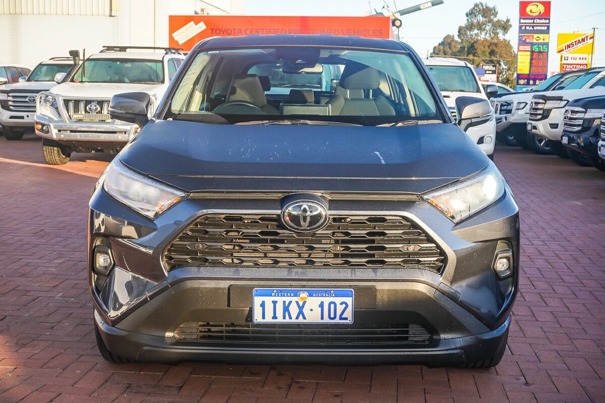 Toyota Rav4 image 3