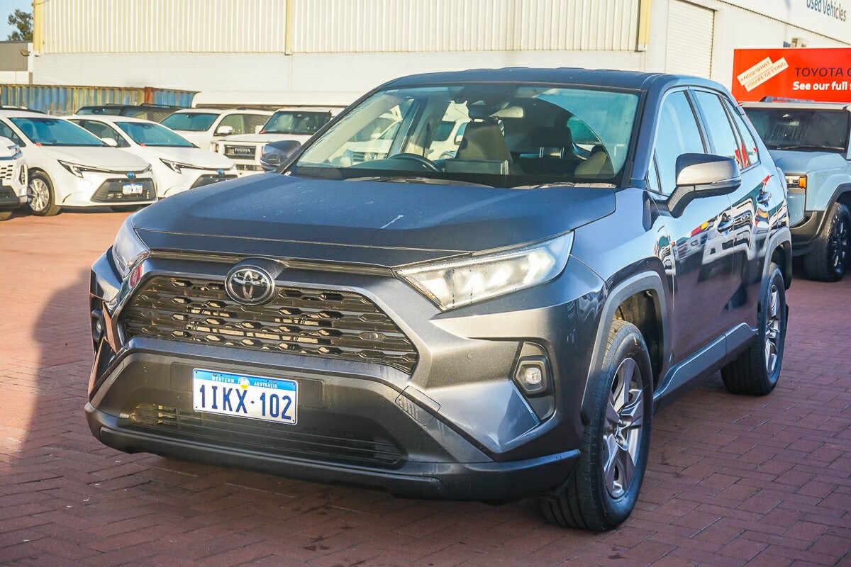 Toyota Rav4 image 4