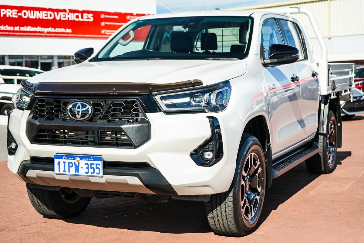 Toyota Hilux image 4