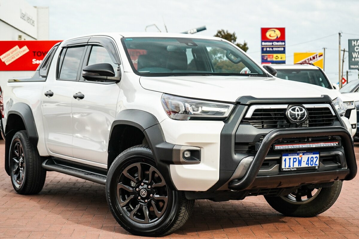 Toyota Hilux image 1
