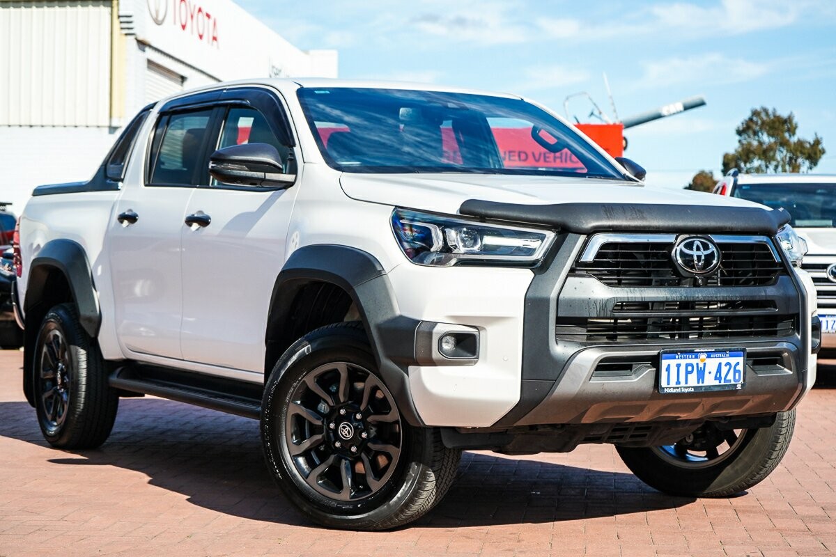 Toyota Hilux image 1