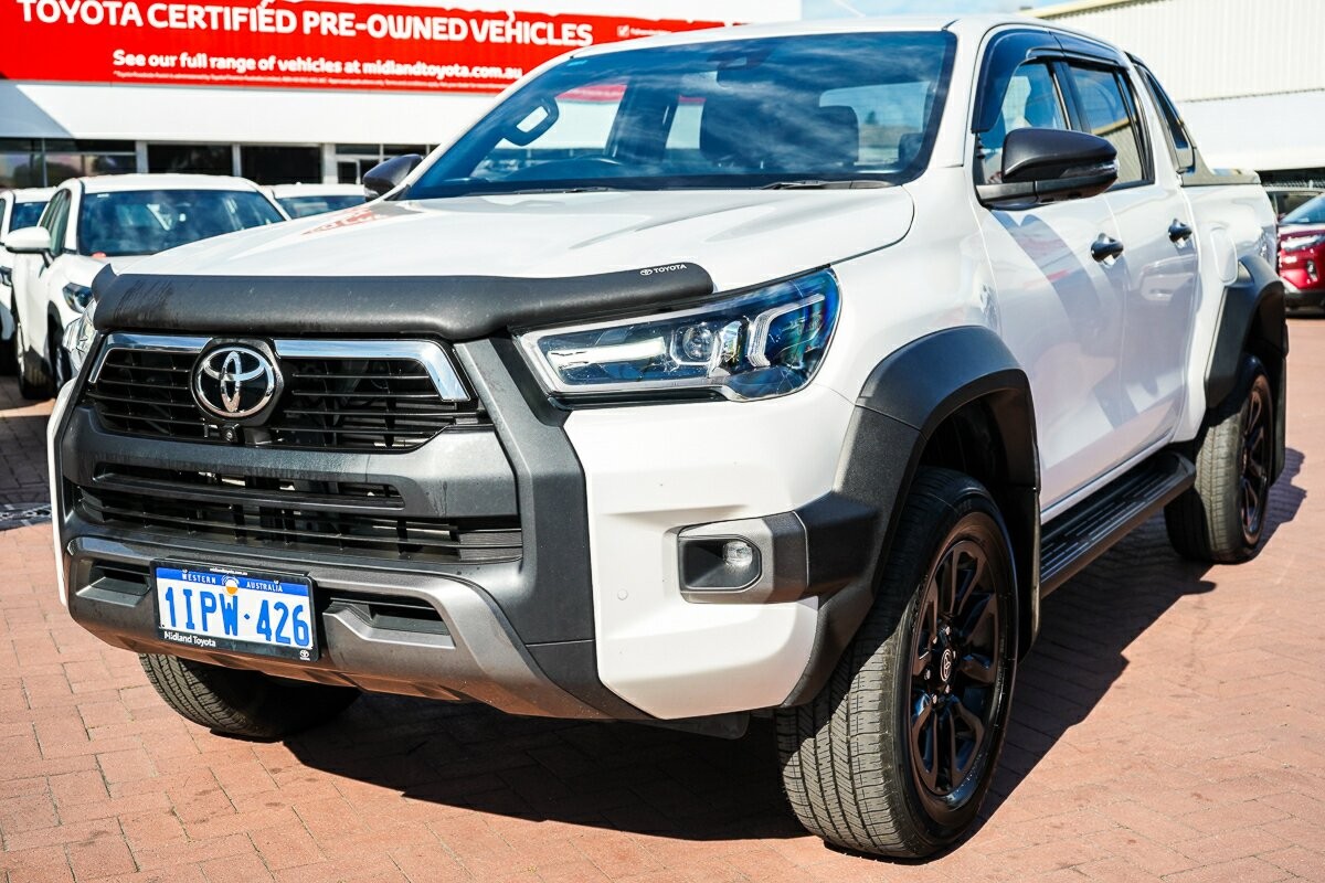 Toyota Hilux image 4