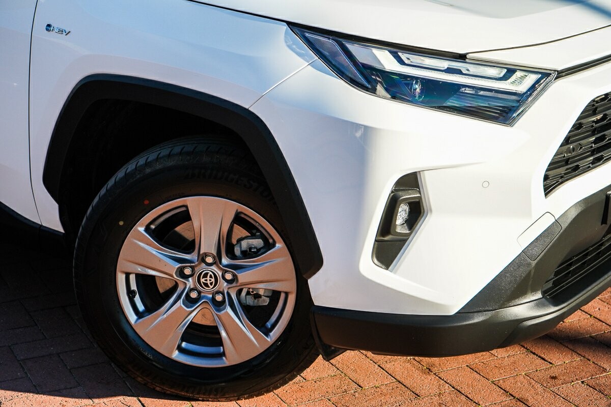 Toyota Rav4 image 2