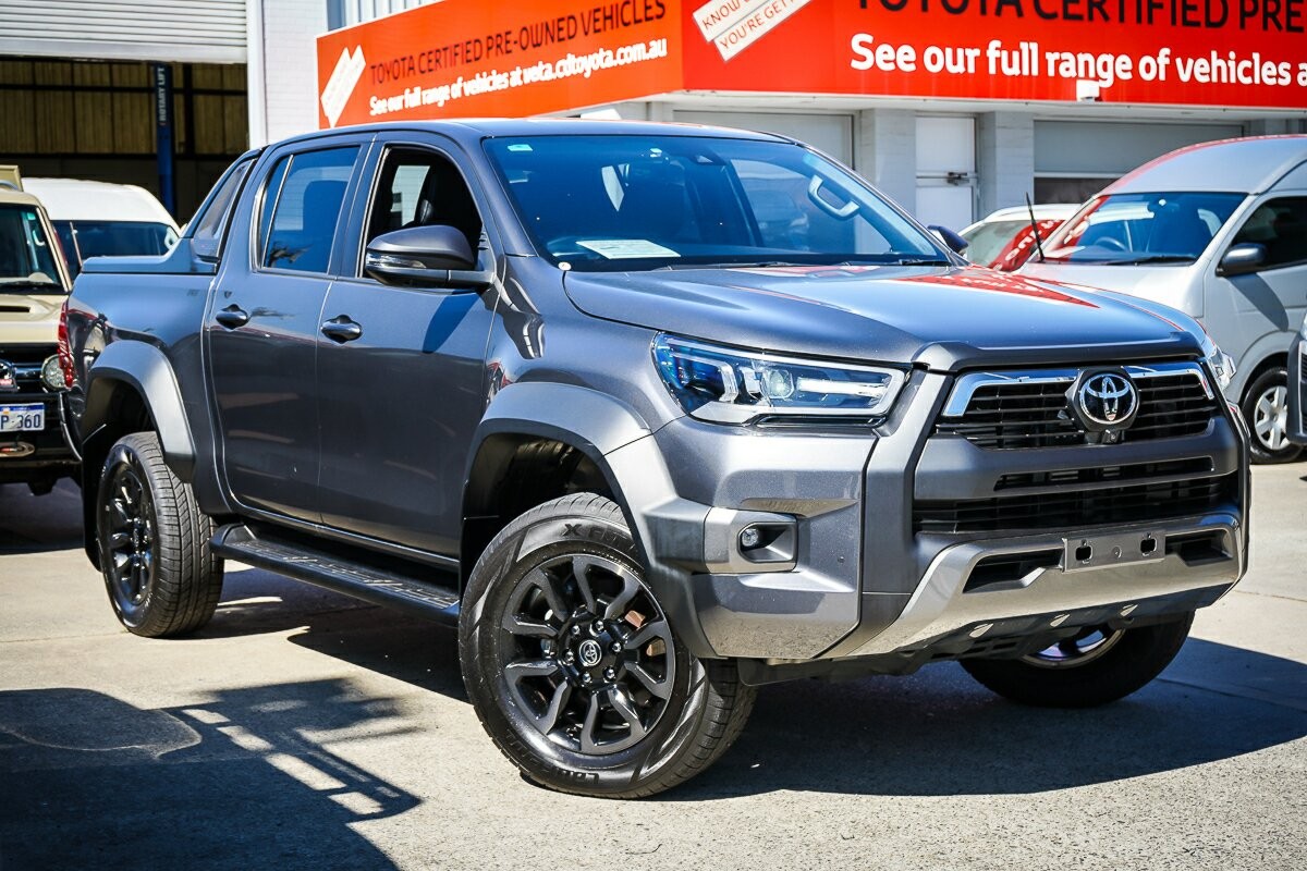 Toyota Hilux image 1