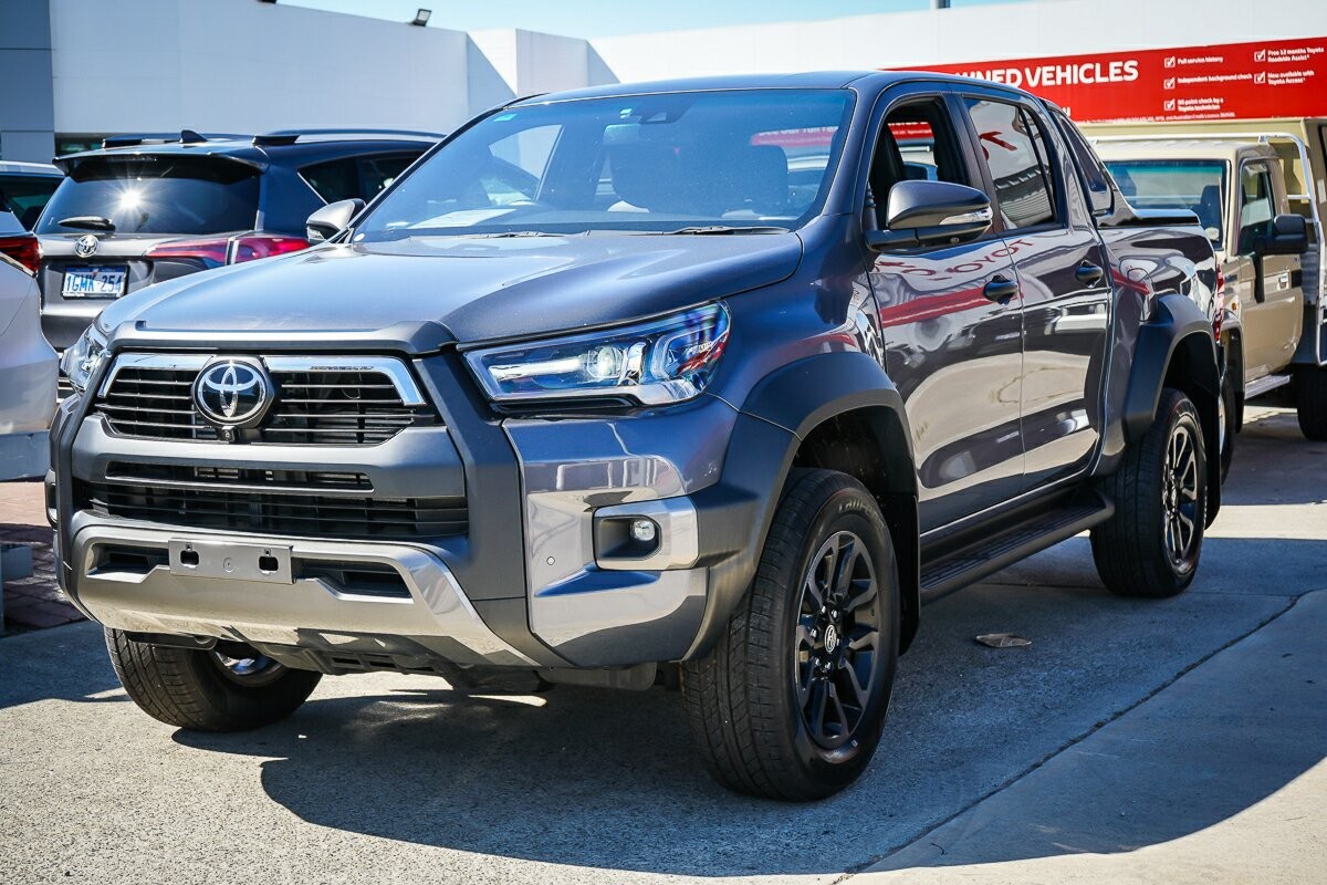 Toyota Hilux image 4