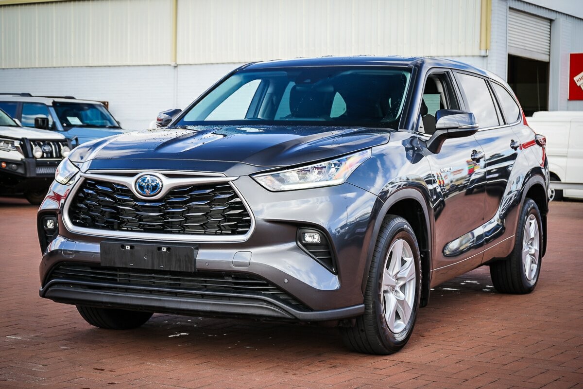 Toyota Kluger image 4