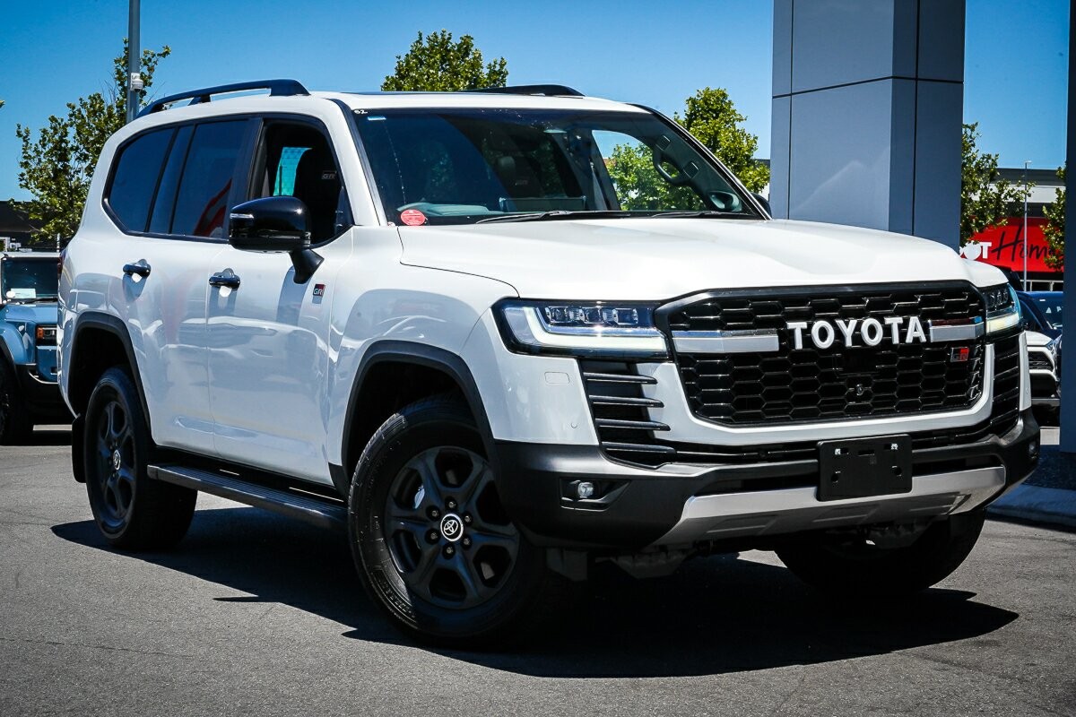 Toyota Yaris Cross image 1