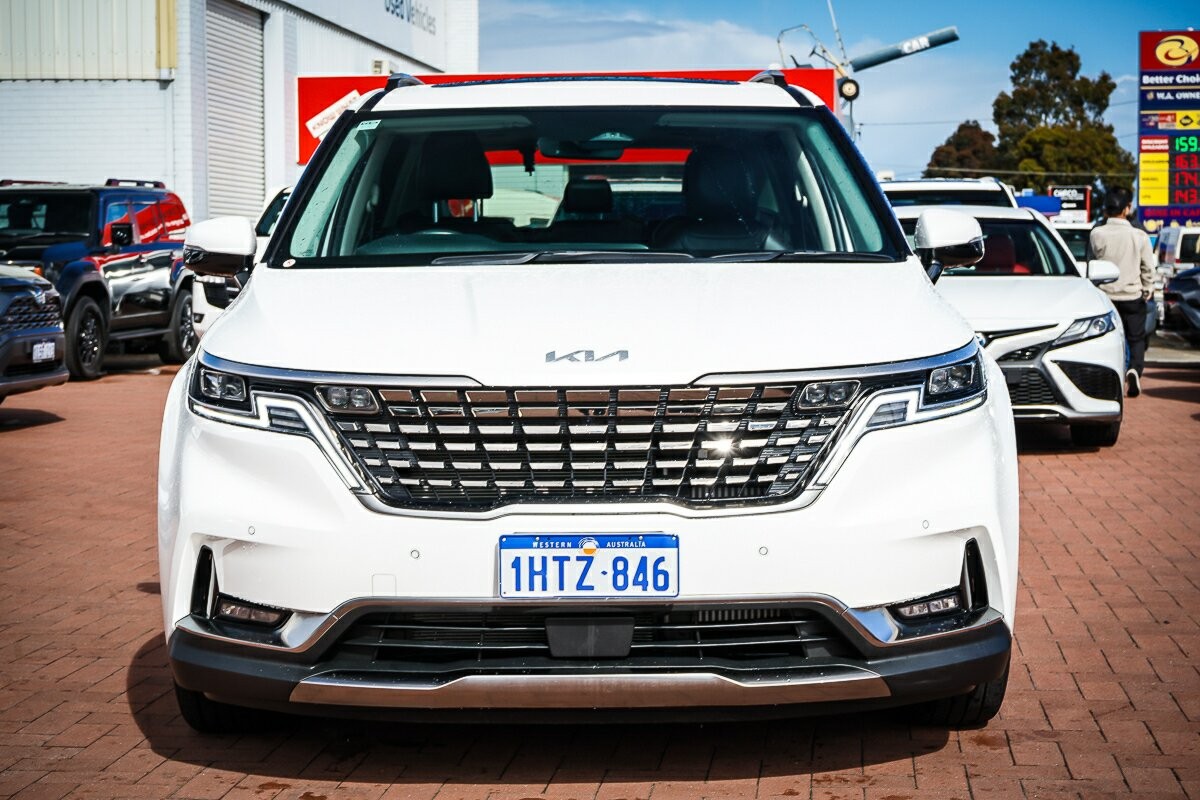 Kia Carnival image 3