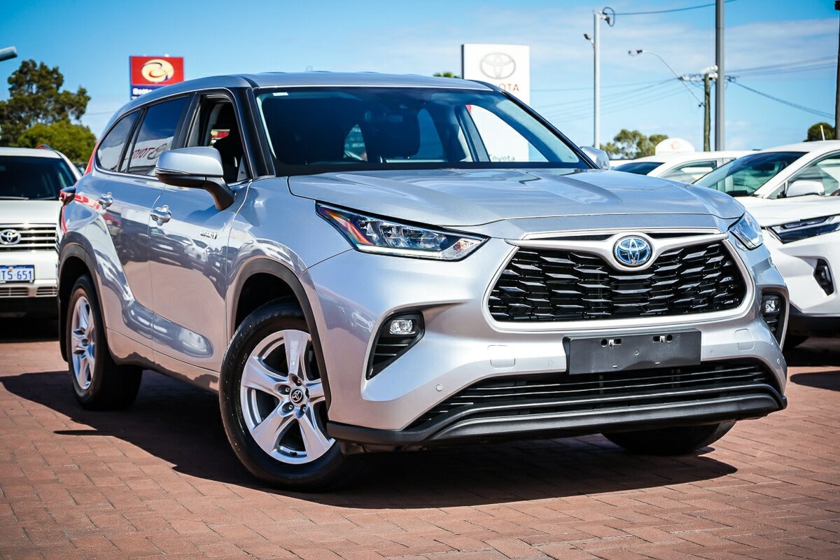 Toyota Kluger image 1