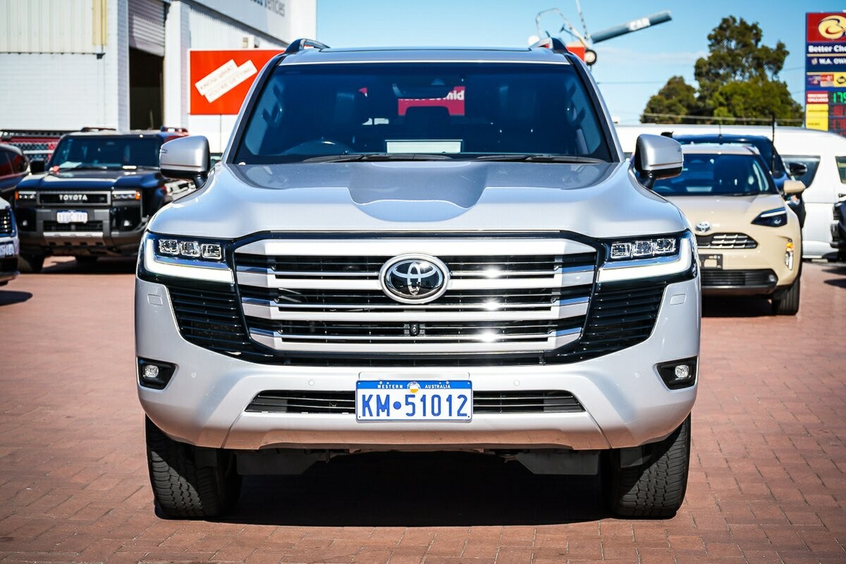 Toyota Landcruiser image 3