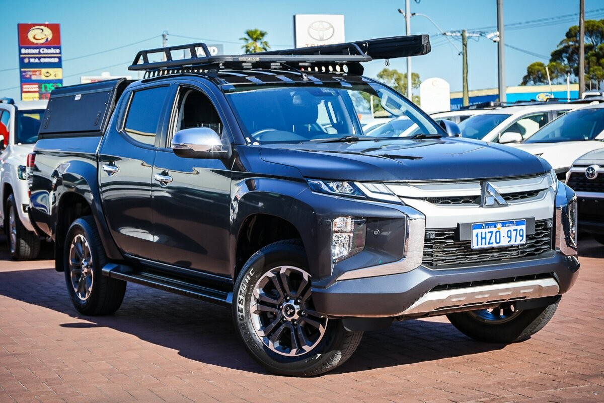 Mitsubishi Triton image 1