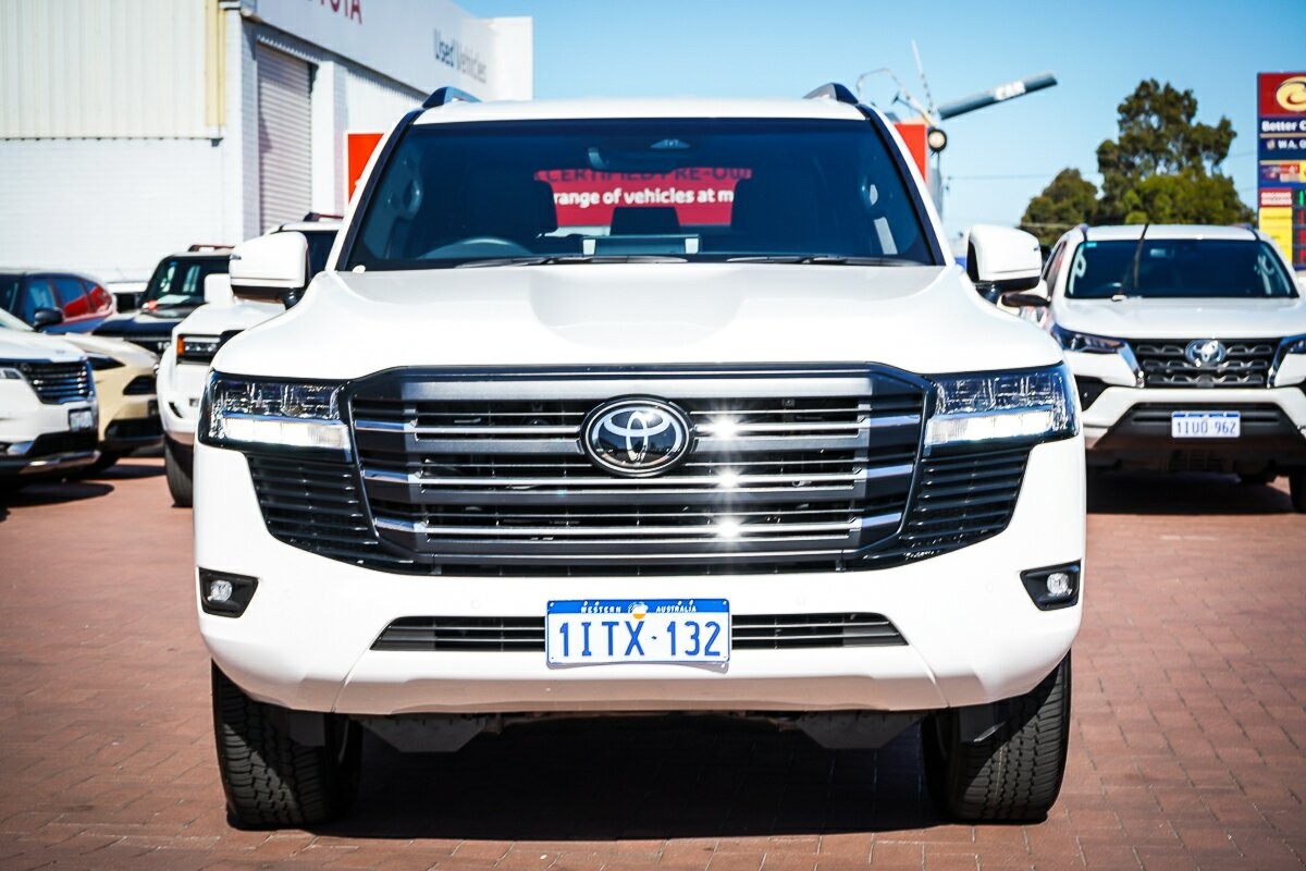 Toyota Landcruiser image 3
