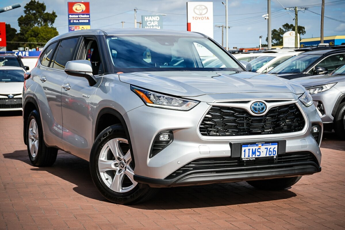 Toyota Kluger image 1