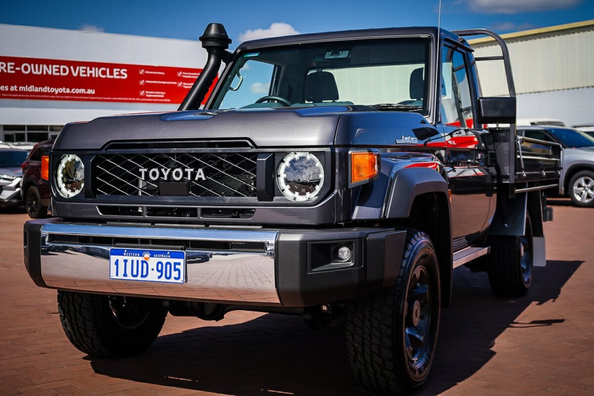 Toyota Landcruiser image 4