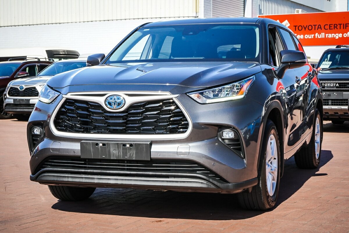 Toyota Kluger image 4